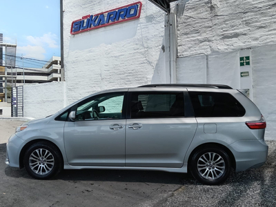 Toyota Sienna 3.5 Xle At