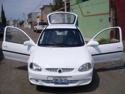 Chevy 2002 precioso blanco pop Excelente estado como nuevo!