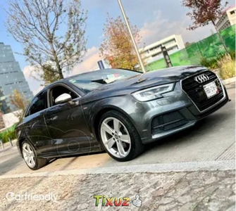 Audi A3 Sedán Sedán 40 TFSI S Line Aut