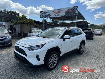 Toyota RAV4 XLE 2019