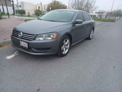 Volkswagen Passat 2012 5 cil automático mexicano