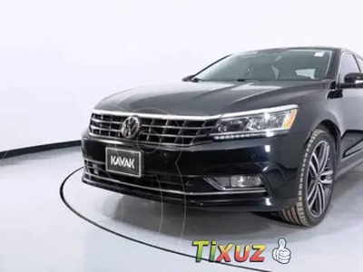 Volkswagen Passat GLX VR6 Aut