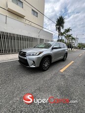 Toyota Highlander SE 2018