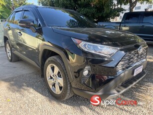 Toyota RAV4 Limited Hybrid 2021