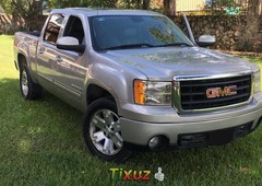 GMC Sierra doble cabina 2007