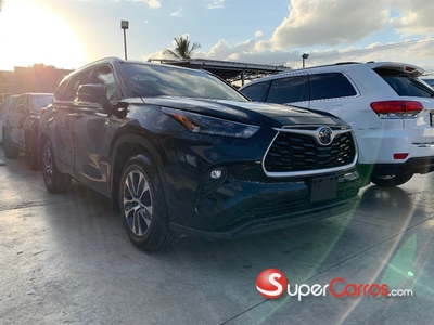 Toyota Highlander XLE 2021