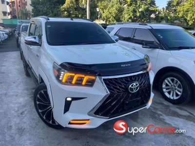 Toyota Hilux Limited 2020