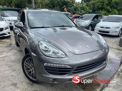 Porsche Cayenne S 2011