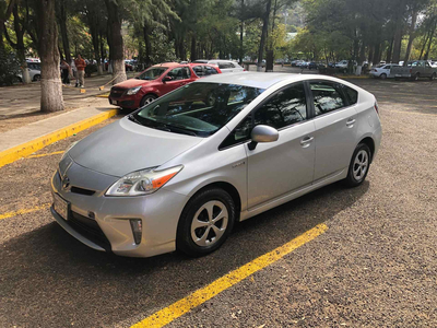 Toyota Prius 1.8 Base Mt