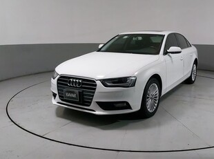 Audi A4 2.0 TFSI TRENDY PLUS MULTITRONIC Sedan 2013