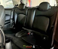 Auto MINI Cooper 2021 de único dueño en buen estado