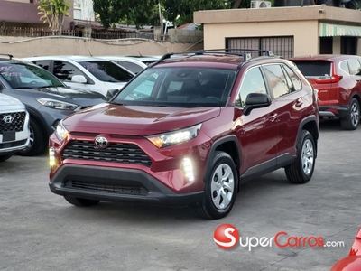 Toyota RAV4 LE 2019