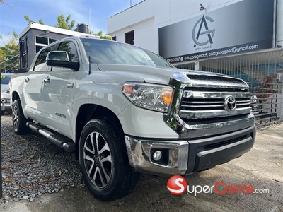 Toyota Tundra SR5 2016