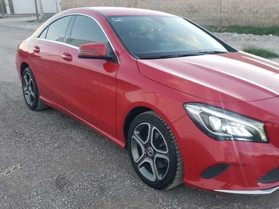 Mercedes-Benz Clase CLA 1.6 200 Cgi Sport At