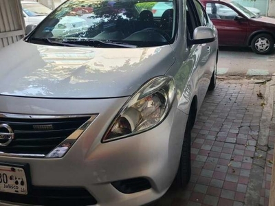 Nissan Versa 1.6 Sense 5vel Mt