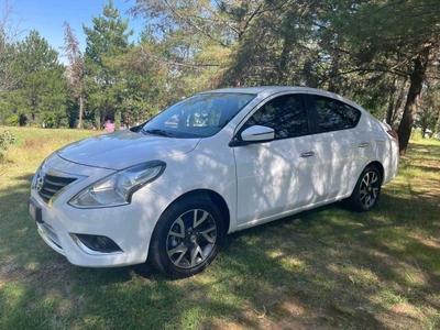 Nissan Versa 1.6 Exclusive Navi At