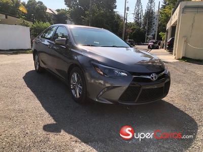 Toyota Camry SE 2015