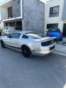 Ford Mustang 3.8 Coupe Lujo V6 Mt