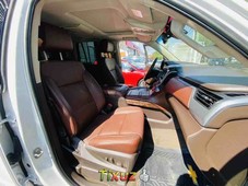 Auto Chevrolet Tahoe 2018 de único dueño en buen estado