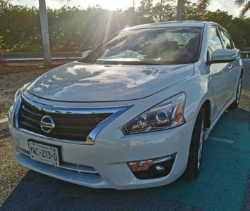 Nissan Altima 2.5 Advance Mt