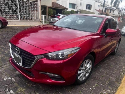 Mazda Mazda 3 Touring