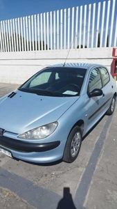 Peugeot 206 1.4 Ss. Man. 5 Vel.. Austero. Sin Dh. L Mt