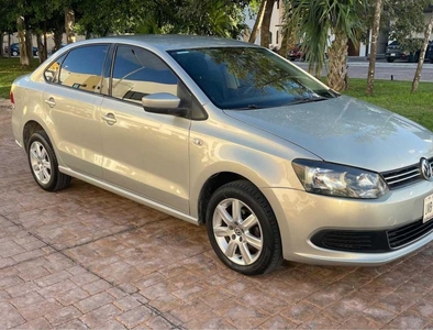 Volkswagen Vento 1.6 Active At