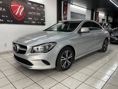 Mercedes Benz CLA 200