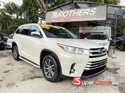 Toyota Highlander XLE 2017