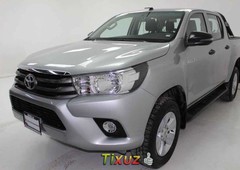 Auto Toyota Hilux 2019 de único dueño en buen estado