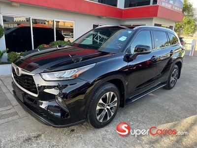 Toyota Highlander XLE 2020