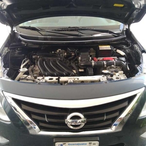 Nissan Versa 1.6 Exclusive Navi At