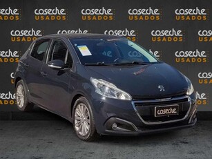 Peugeot 208 2021