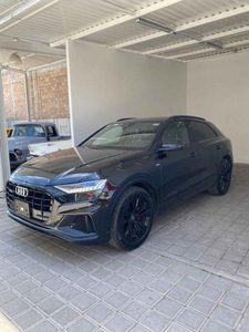 Audi Q8 HYBRID S-LINE