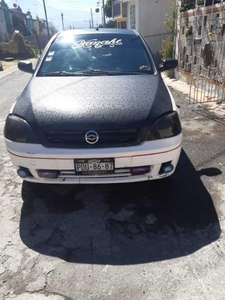 Chevrolet Corsa 1.8 4p Comfort A Mt