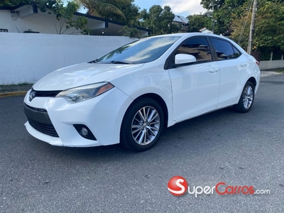 Toyota Corolla LE 2014