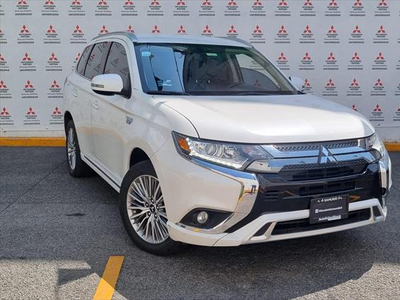 Mitsubishi Outlander 2.4 Se Cvt