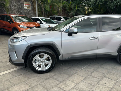 Toyota RAV4 2.5 Xle 4wd At 176 hp