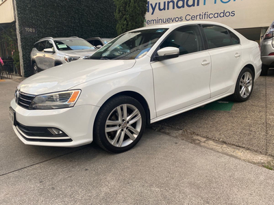 Volkswagen Jetta 2.5 Sportline At