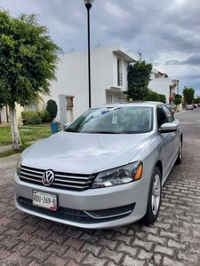 Volkswagen Passat 2.5 Sportline At