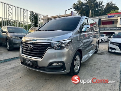 Hyundai Starex 2019