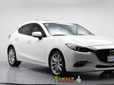 Mazda 3 Hatchback s