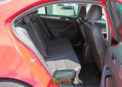 Volkswagen Jetta 2017 4p Sportline L5 25 Aut