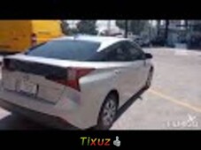 Se pone en venta Toyota Prius 2020