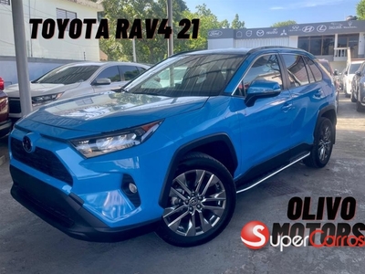 Toyota RAV4 LE 2021