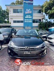 Hyundai Elantra SEL 2020