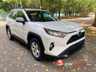 Toyota RAV4 XLE Premium 2021