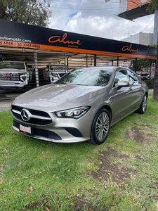 Mercedes Benz CLA 200