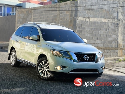 Nissan Pathfinder SL 2013