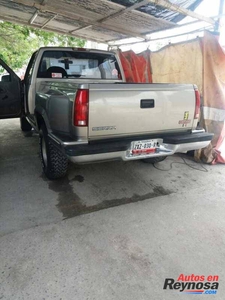 GMC Sierra 1998 6 cil automatica regularizada